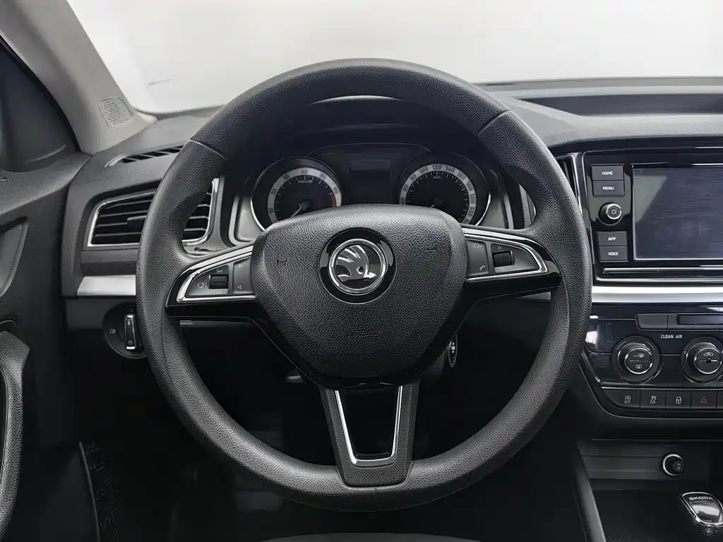 Skoda Kamiq — миниатюра 11