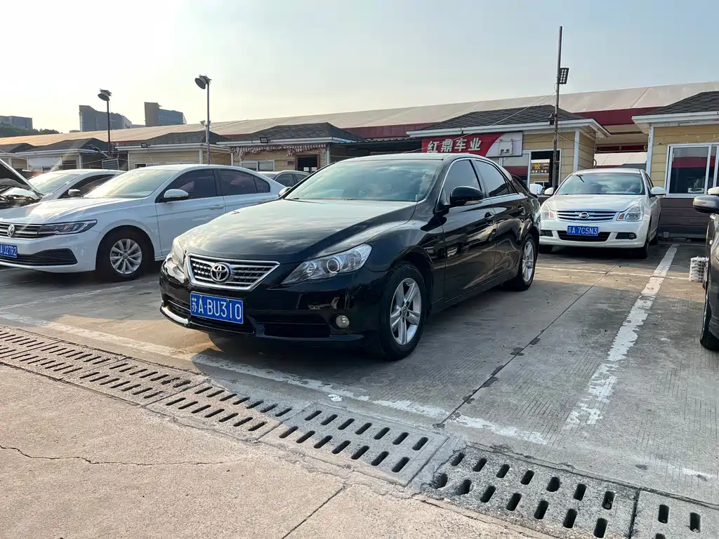 Toyota Reiz — миниатюра 3