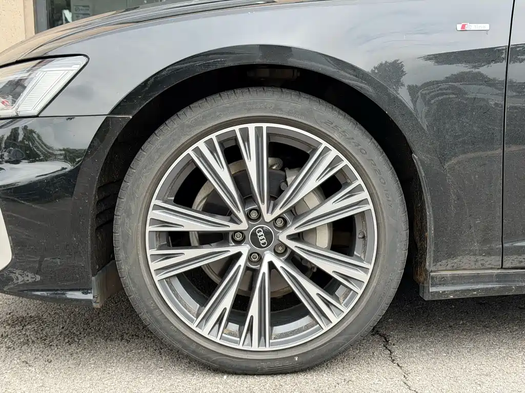 Audi A6L — миниатюра 3