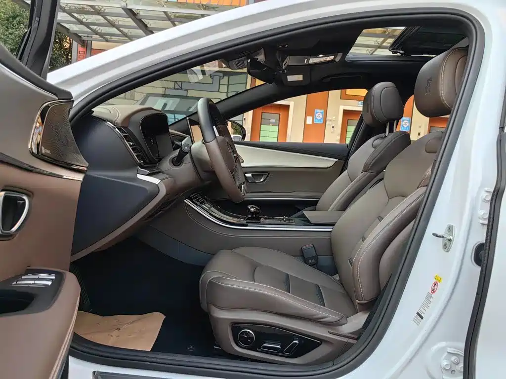 BYD Han — миниатюра 5