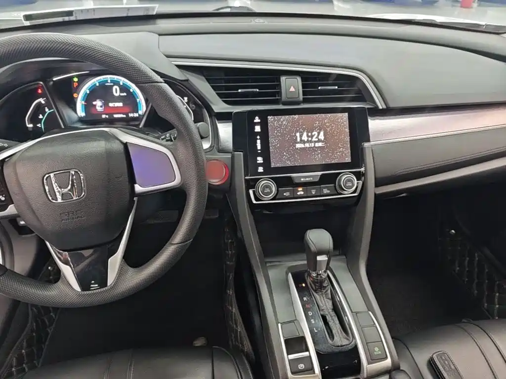 Honda Civic — миниатюра 10