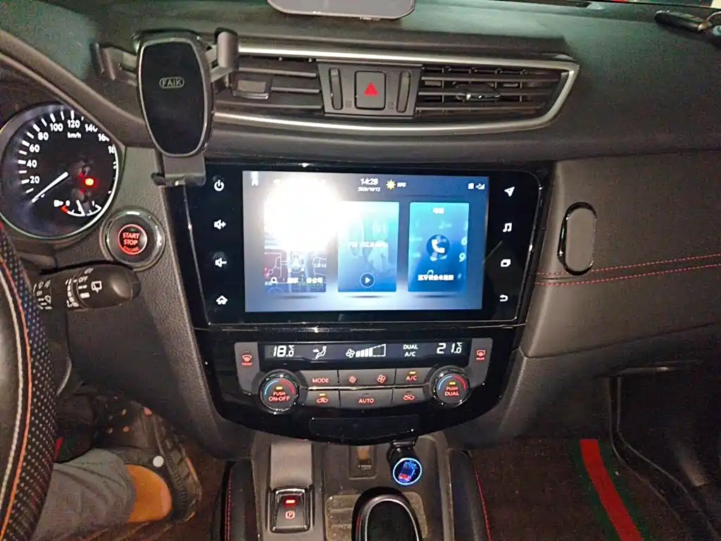 Nissan Qashqai — миниатюра 9