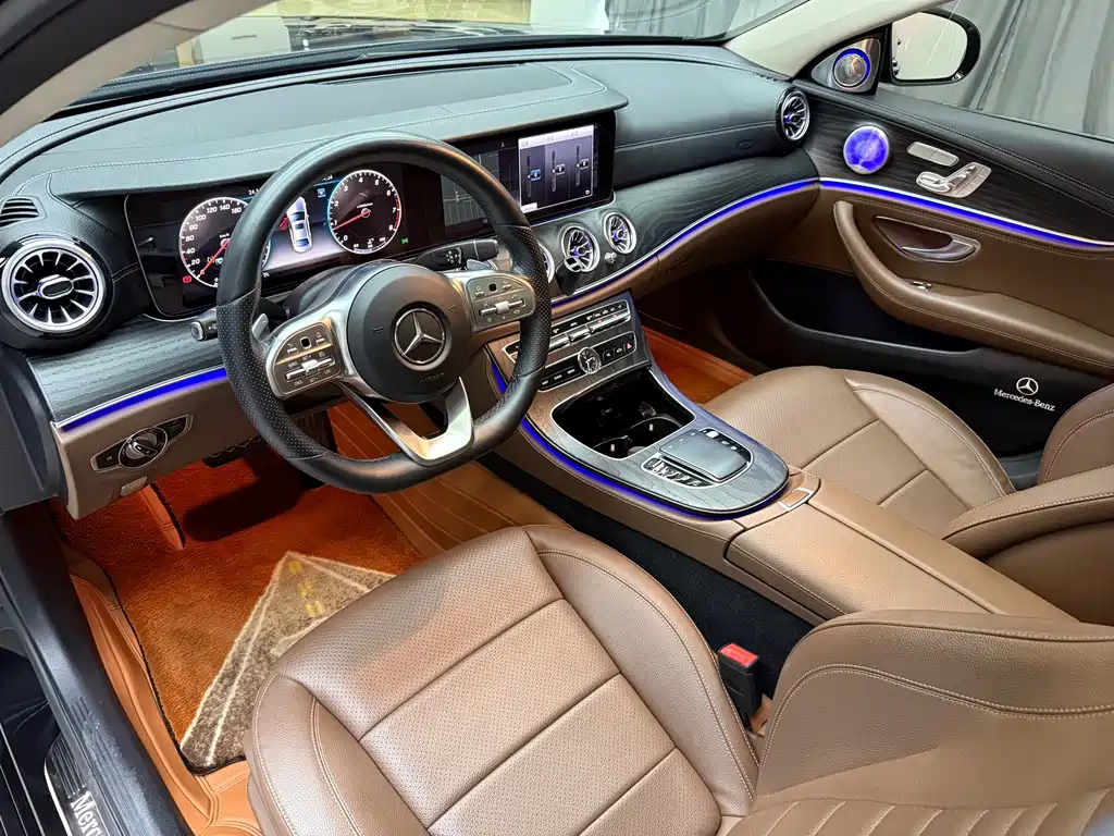 Mercedes-Benz E-Class — миниатюра 7