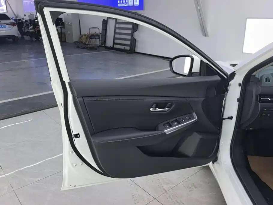 Nissan Sylphy — миниатюра 7