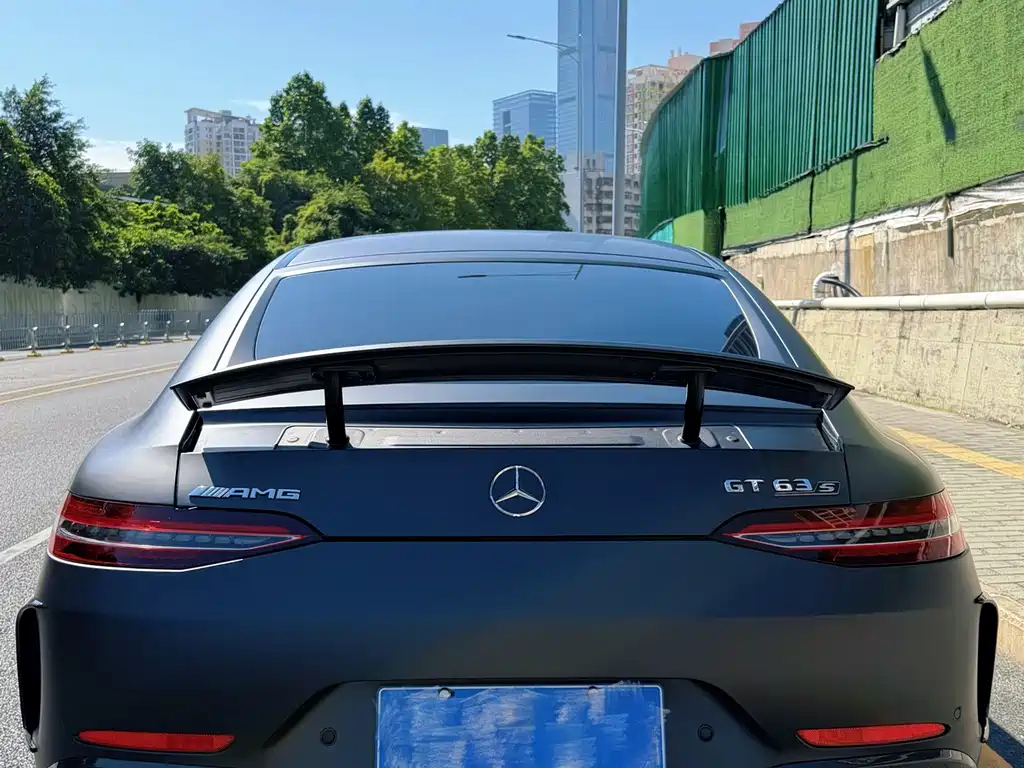 MERCEDES-BENZ AMG GT