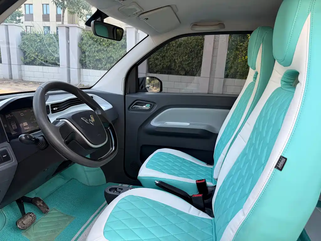 Wuling MINIEV — миниатюра 10
