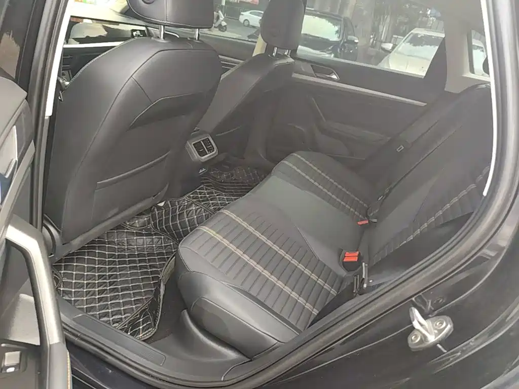 Volkswagen Lavida — миниатюра 17