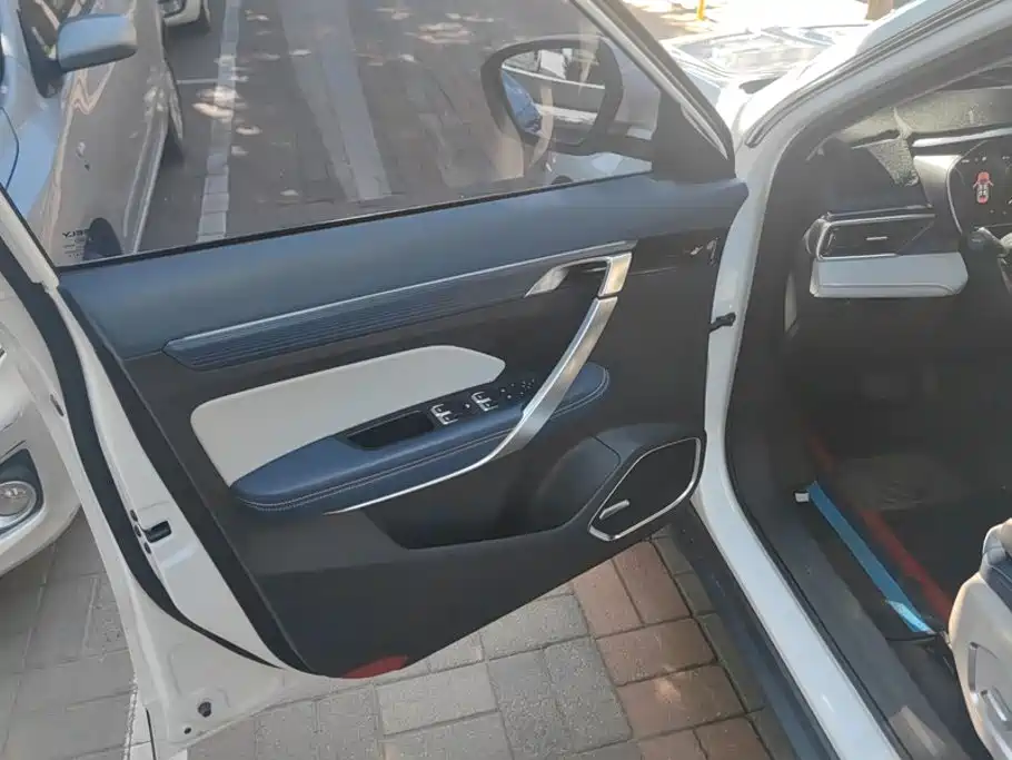 Geely Boyue — миниатюра 7