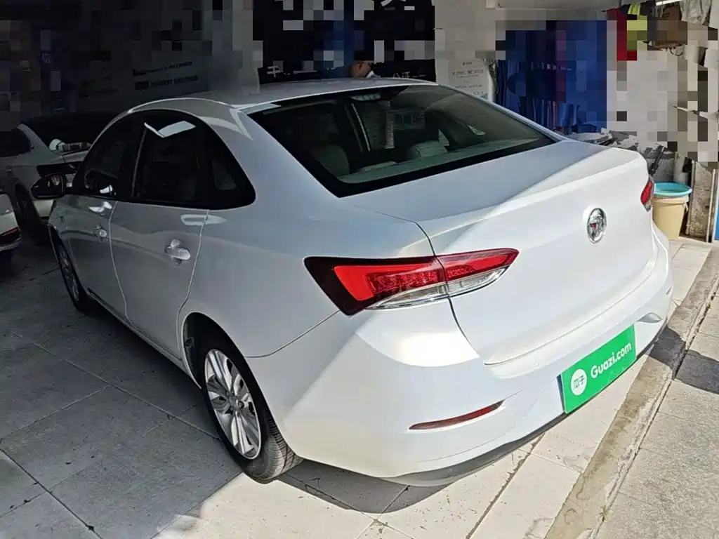 Buick Excelle — миниатюра 5