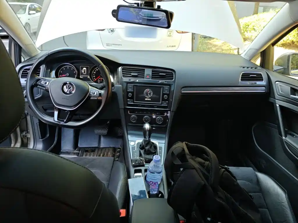 Volkswagen Golf — миниатюра 10