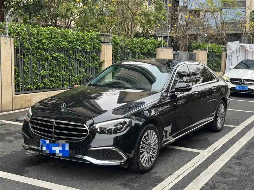 Mercedes-Benz E-Class 2021