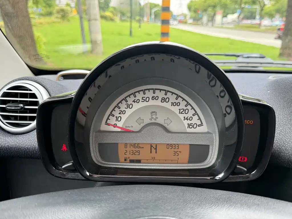 smart Smart Fortwo — миниатюра 12