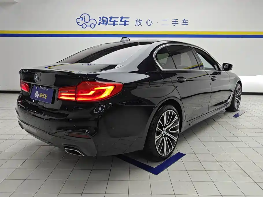 BMW 5 Series — миниатюра 3