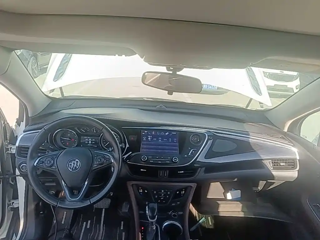 Buick Envision Plus — миниатюра 10