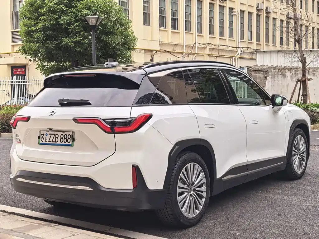 NIO ES6 — миниатюра 4