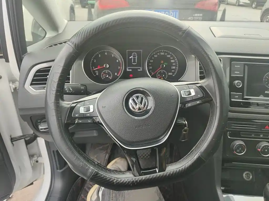 Volkswagen Golf Sportsvan — миниатюра 11