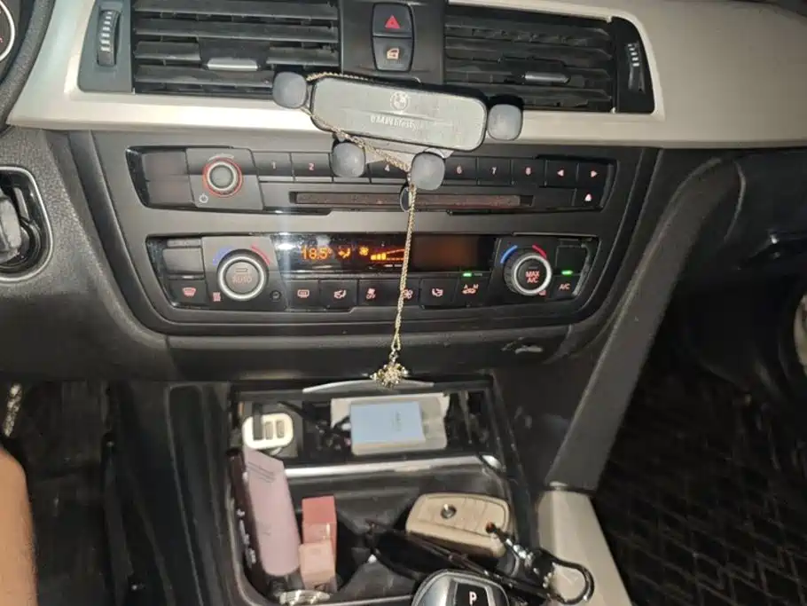 BMW 3 Series — миниатюра 14