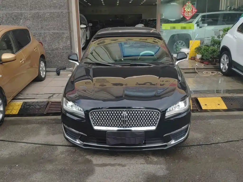 Lincoln MKZ — миниатюра 3