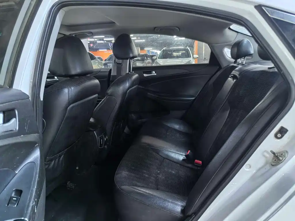 Hyundai Sonata — миниатюра 5