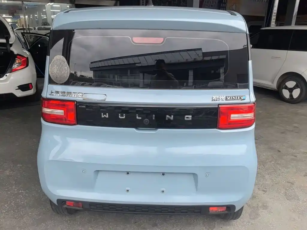 Wuling MINIEV — миниатюра 6