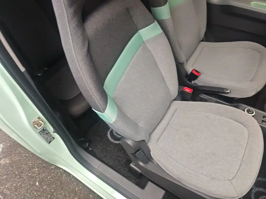 Wuling MINIEV — миниатюра 25