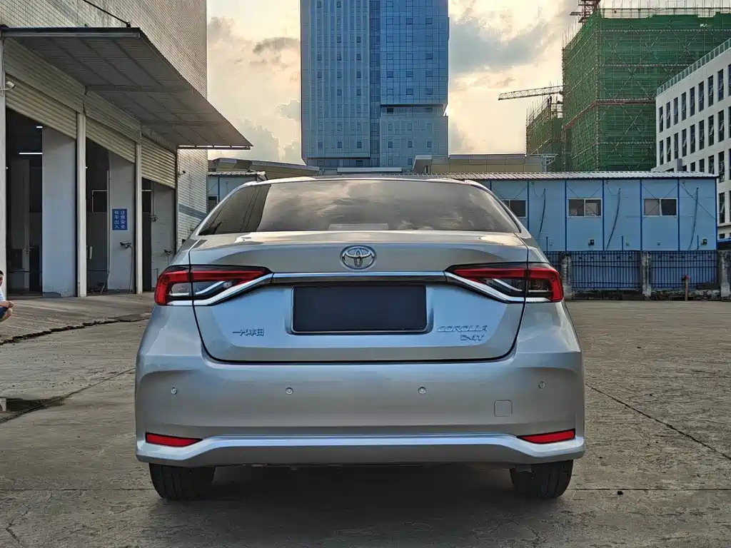 Toyota Corolla — миниатюра 6