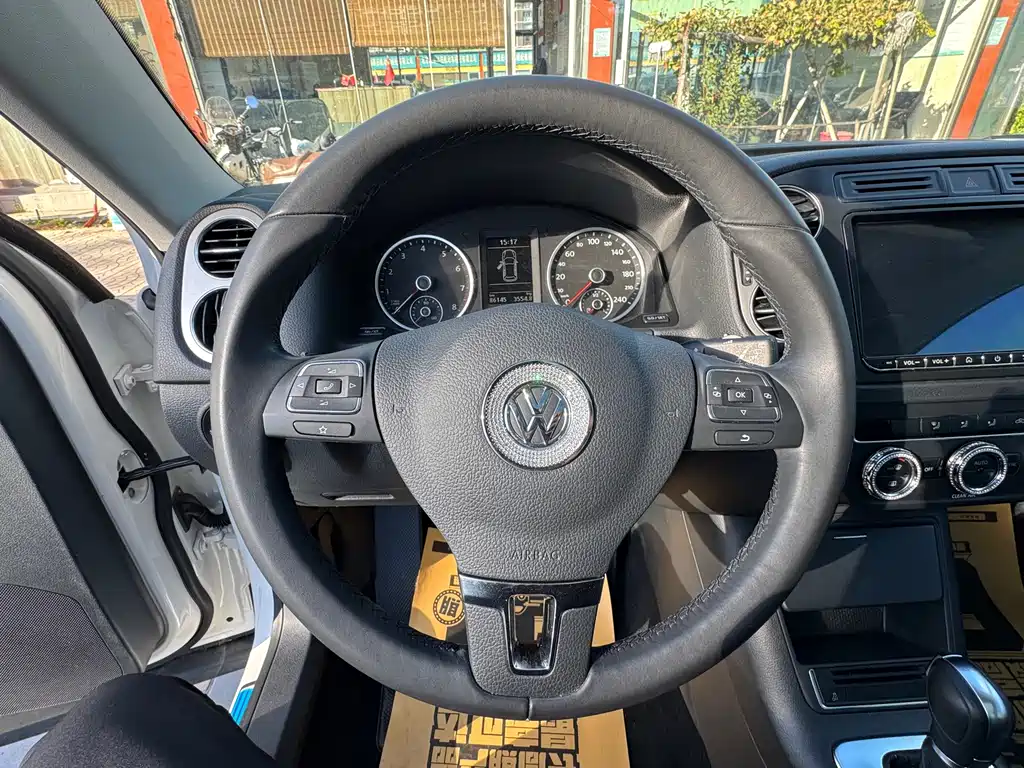 Volkswagen Tiguan — миниатюра 5