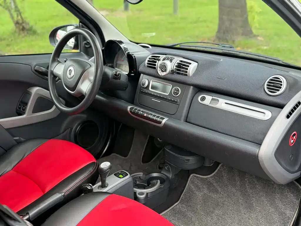smart Smart Fortwo — миниатюра 9