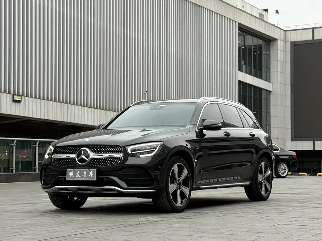 Mercedes-Benz GLC 2023