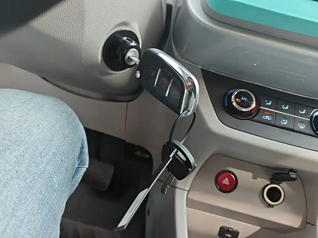 JMEV EV2 — миниатюра 9