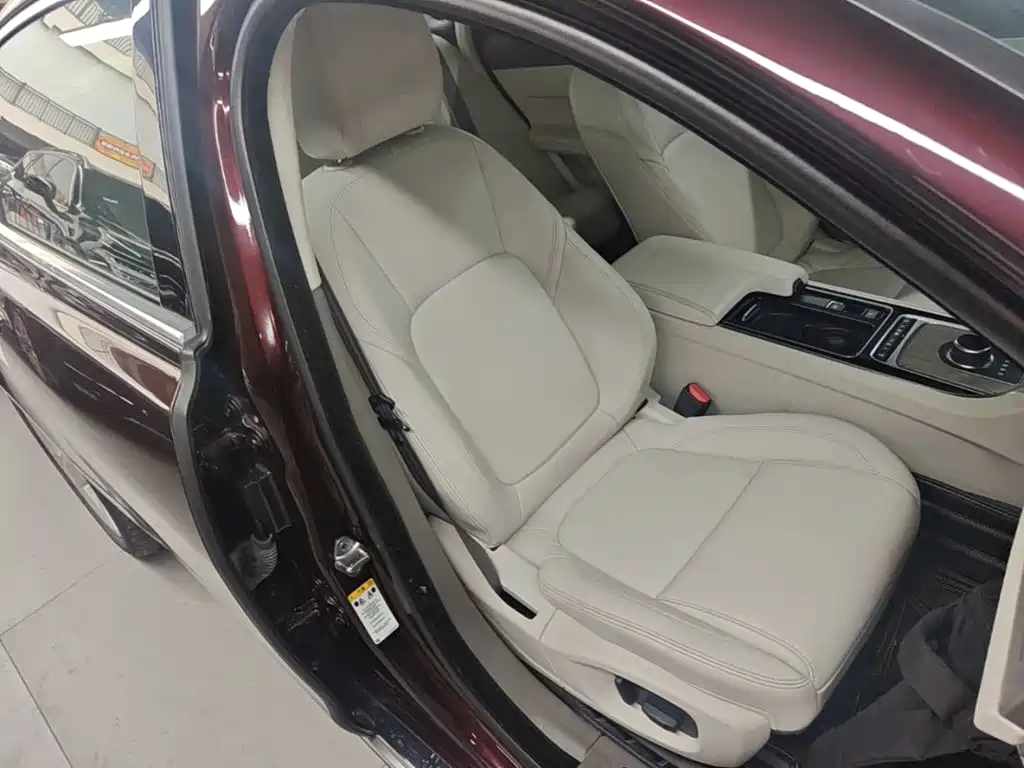 Jaguar XFL — миниатюра 25