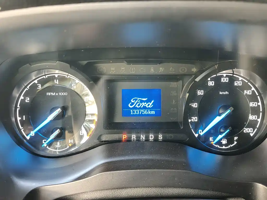 Ford Everest — миниатюра 11