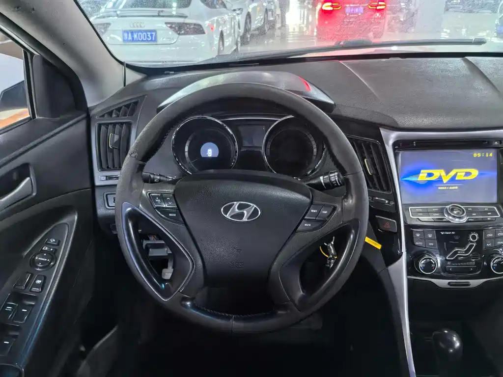 Hyundai Sonata — миниатюра 7