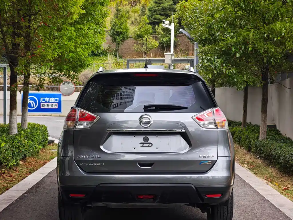 Nissan X-Trail — миниатюра 5