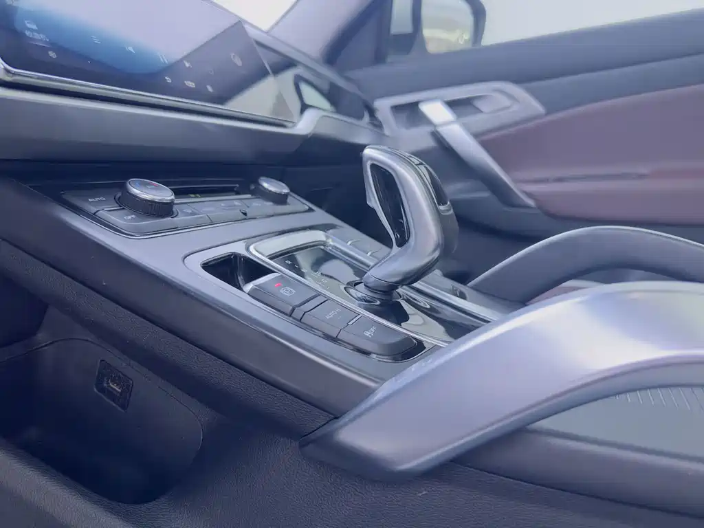 GEELY AUTOMOBILE BOYUE