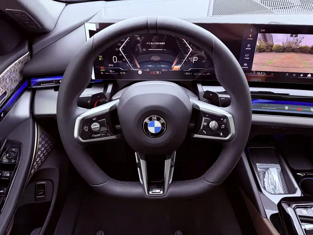 BMW 5 Series — миниатюра 9