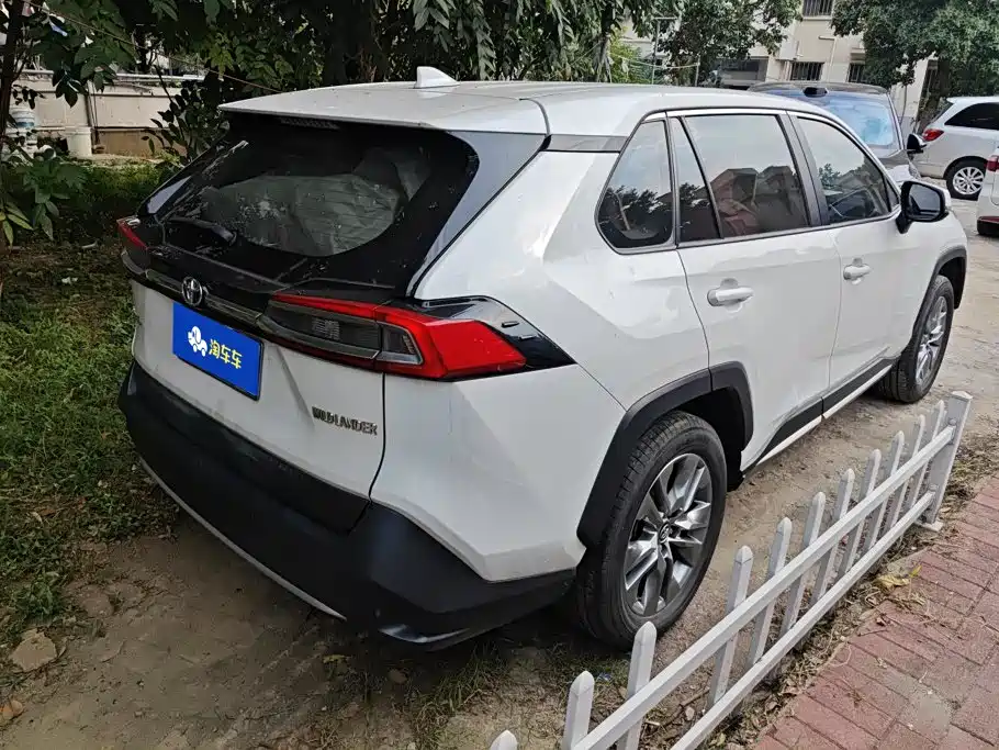Toyota Wildlander — миниатюра 3