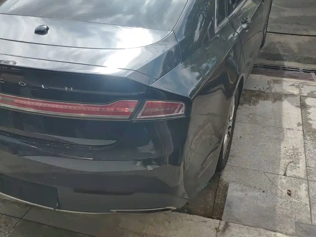 Lincoln MKZ — миниатюра 8