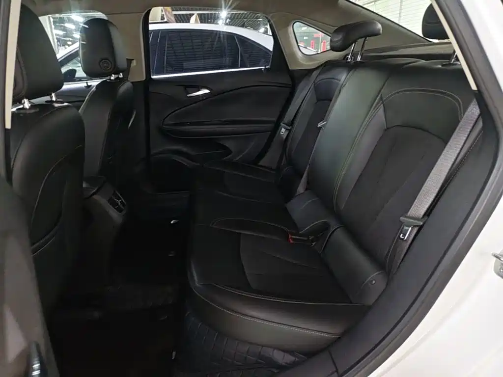 Buick Verano — миниатюра 17