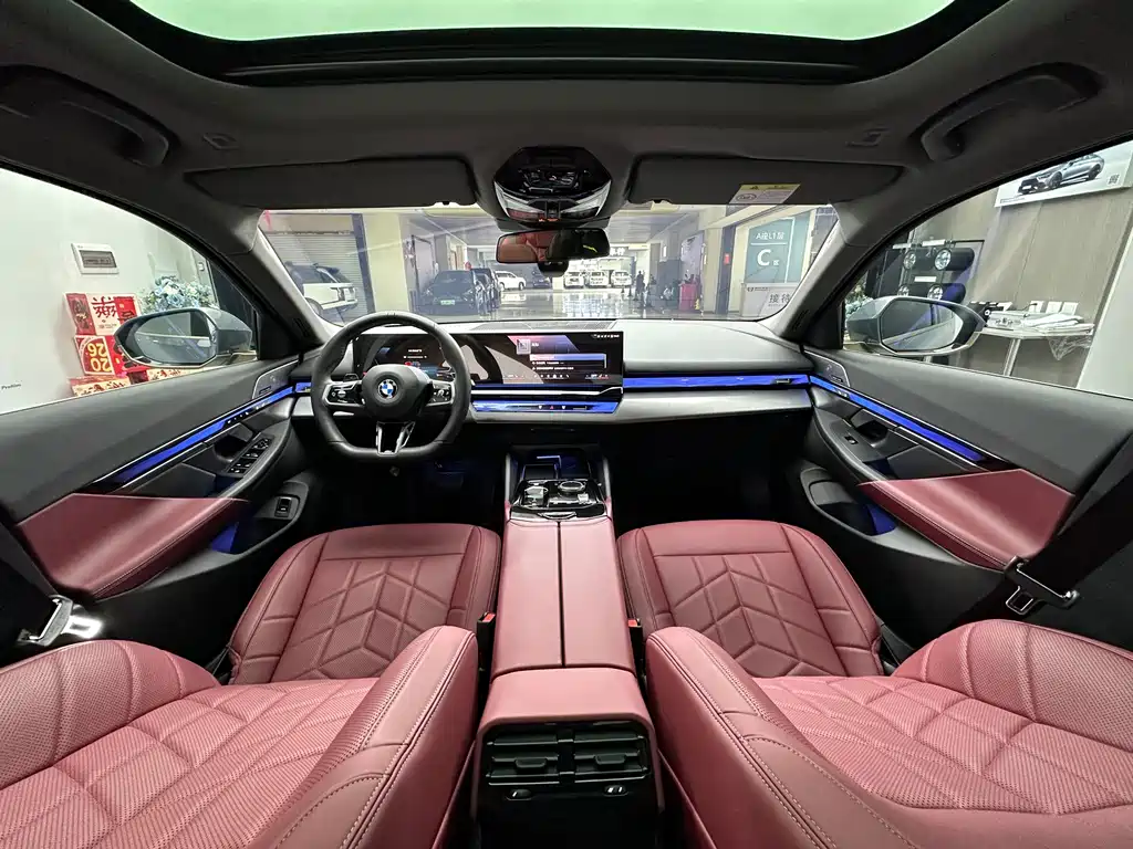BMW 5 Series — миниатюра 9