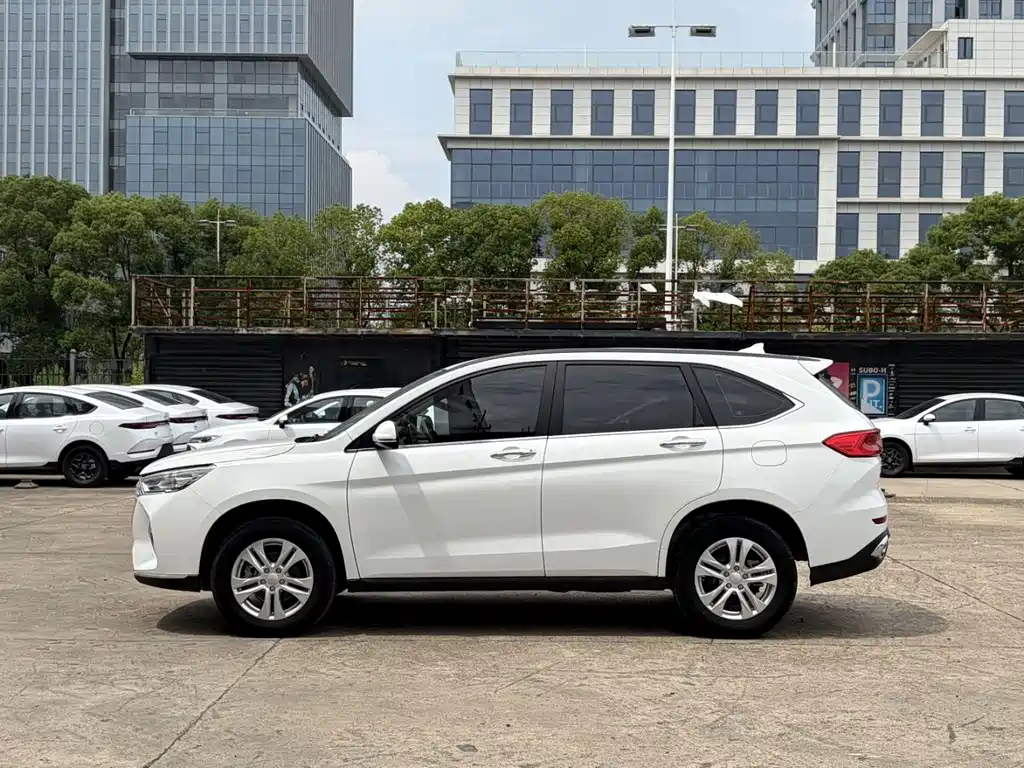 Haval M6 — миниатюра 4