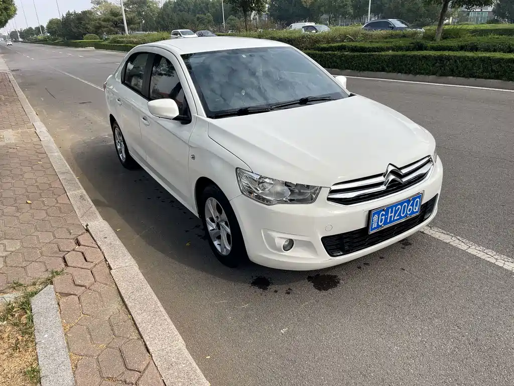 Citroen Elysee — миниатюра 3