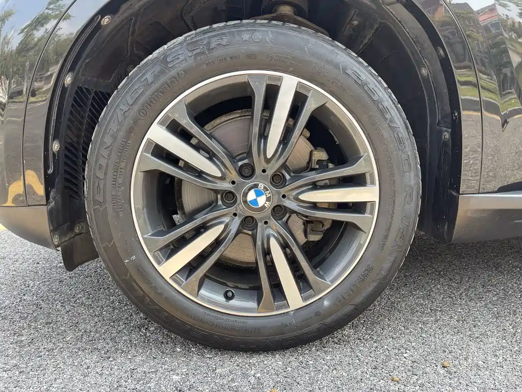 BMW X5 (Import) — миниатюра 13