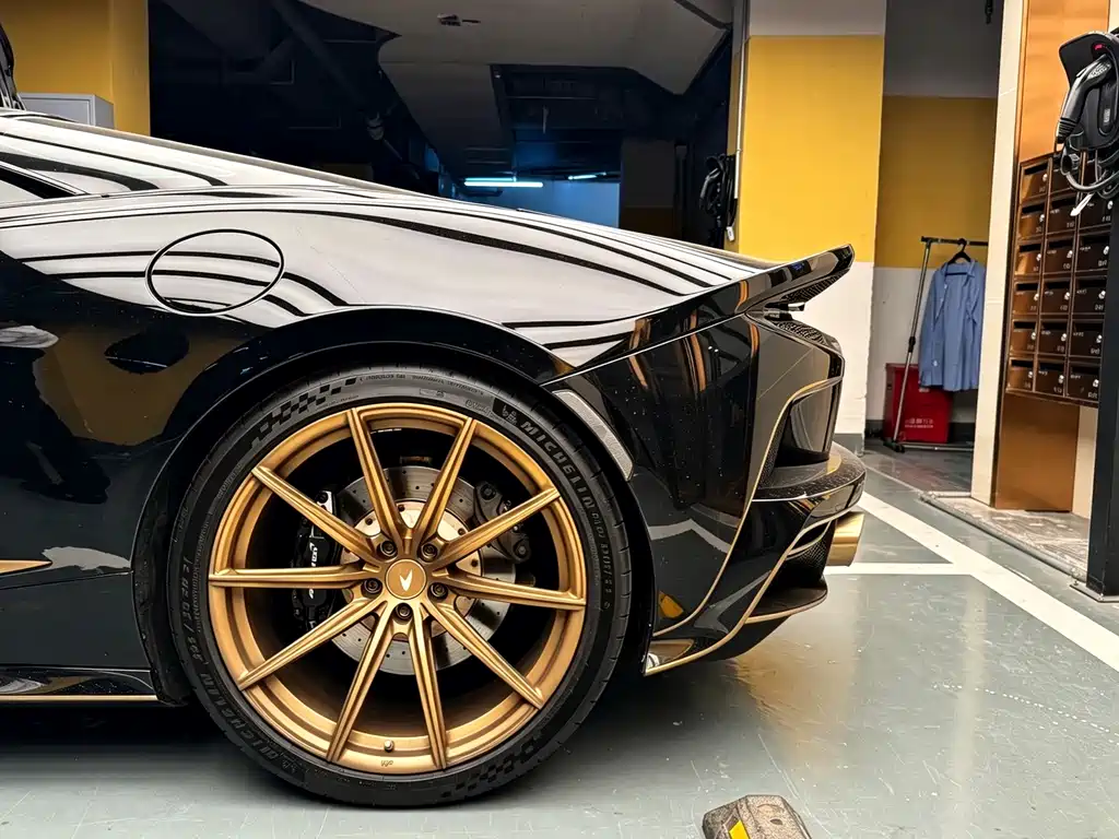 McLaren GT — миниатюра 4
