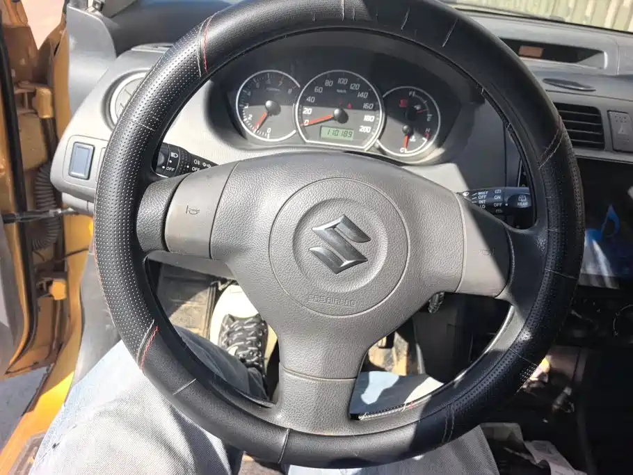 Suzuki Swift — миниатюра 15