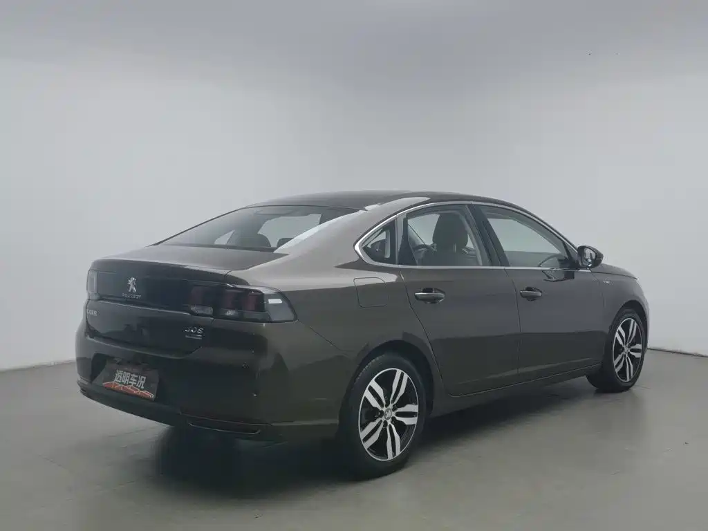 Peugeot 308 — миниатюра 2