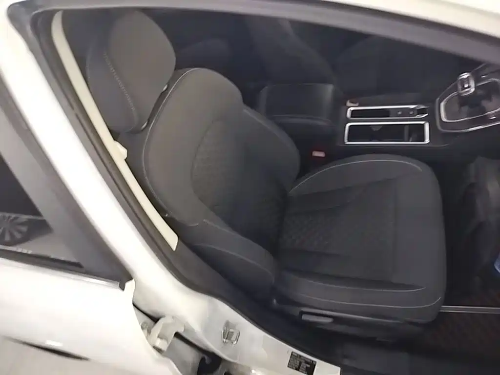 Haval M6 — миниатюра 25
