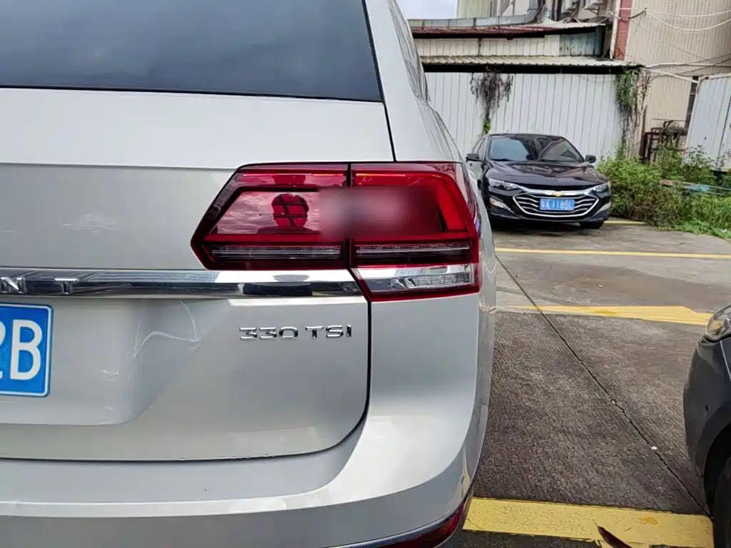 Volkswagen Teramont — миниатюра 8