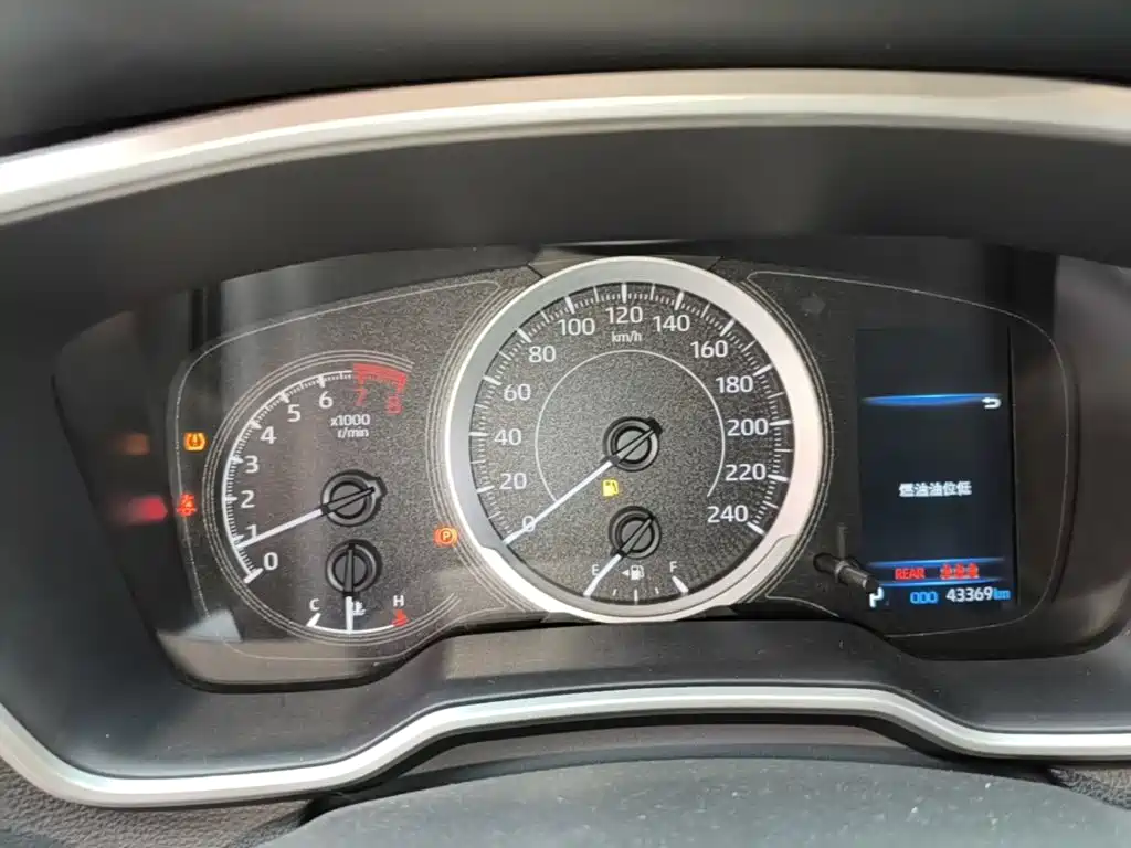 Toyota Frontlander — миниатюра 12