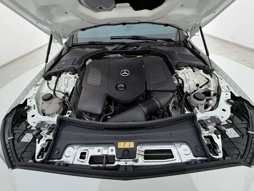 Mercedes-Benz C-Class — миниатюра 11